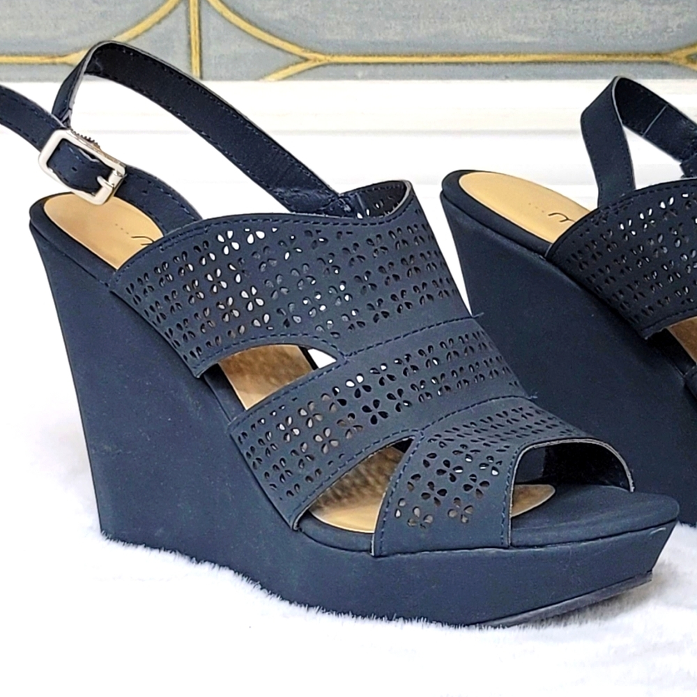 Navy Wedges